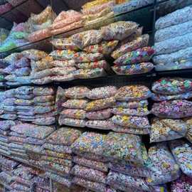 所有鞋类产品都可以加diy.可以提供图片搭配diy.所有配件齐全