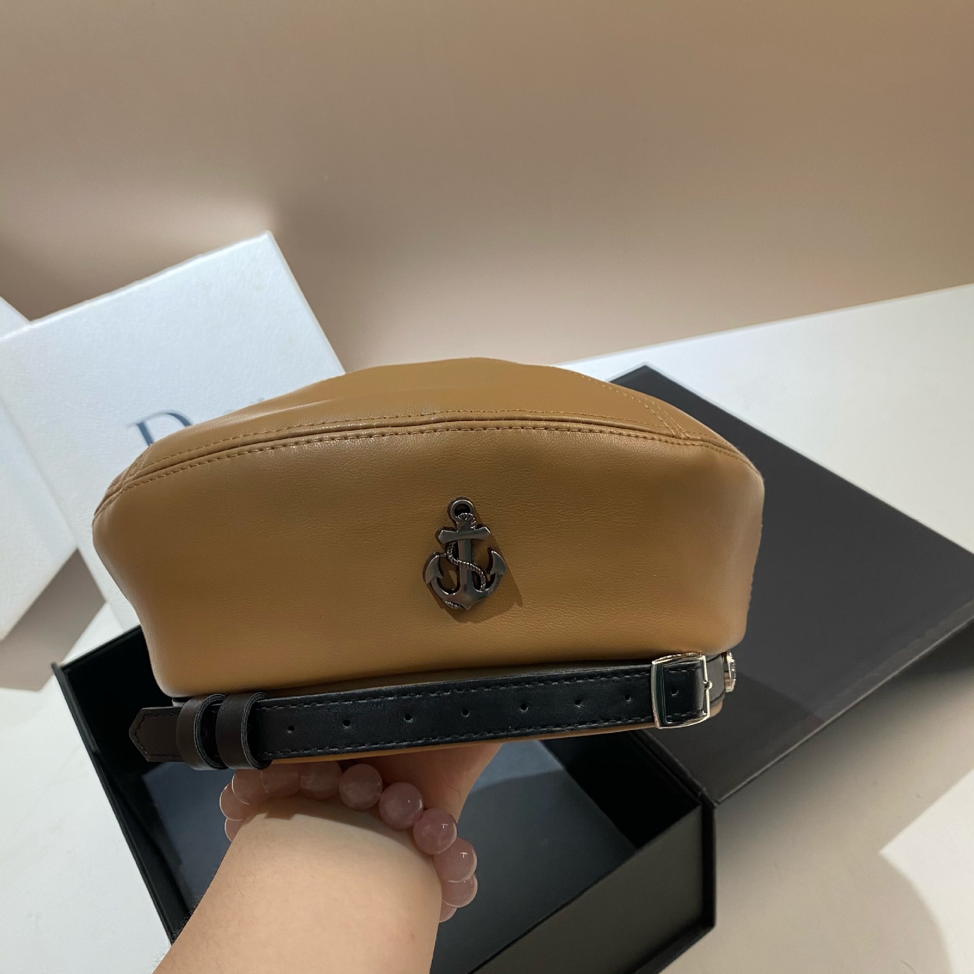 Original design fashion Europe and the United States personality British belt anchor bud hat men and women the same painter hat_voghion.com