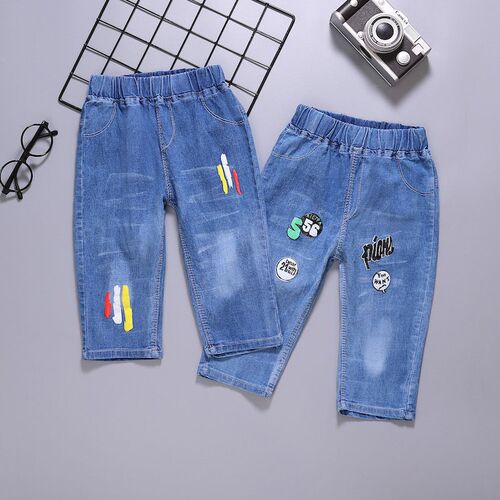Boys' denim shorts summer clothing, mid-length pants, new style children's capri pants, summer mid-to-late childhood casual pants, hot pants.