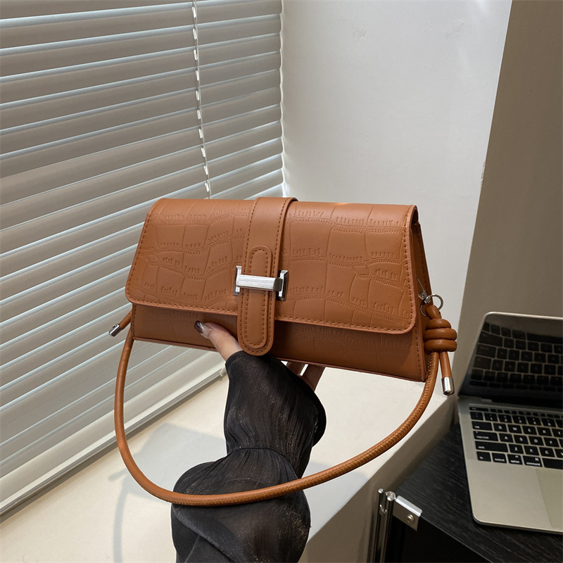 Nueva bolsa de estilo chino, bolsa de brazo para mujeres 2024, nueva moda, nicho, elegante mochila de hombro.