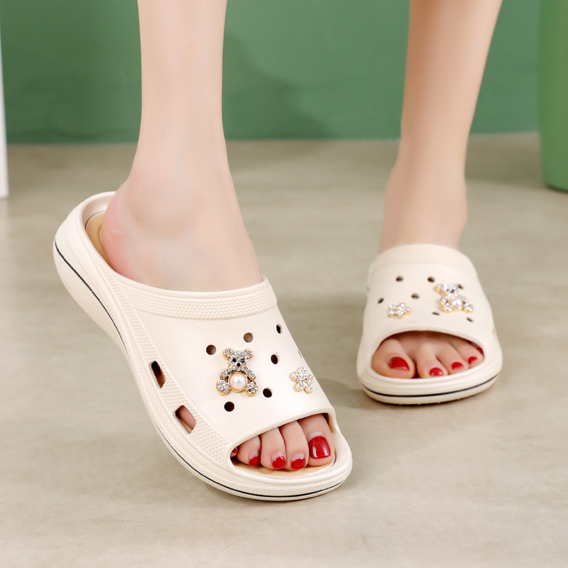Thick-Soled Slippers for Women 2025 New Summer Outer Wear with Skirt Soft-Soled Beach Slippers for Women Thick-Soled Slippers for Women 2025 New Summer Outer Wear with Skirt Soft-Soled Beach Slippers for Women
