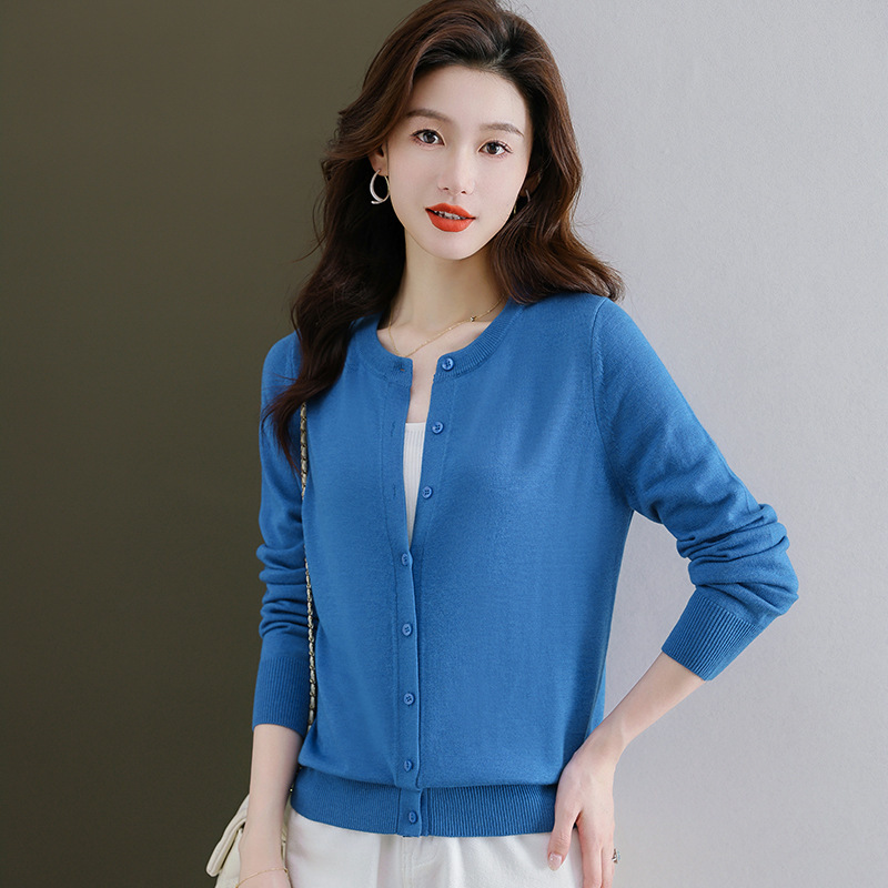 Brand Autumn Woolen Sweater Women's New Sweater Cardigan Jacket Thin Pure Color Skin-Friendly High-End Knitted Knitwear Top