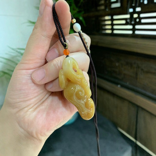 Jin Yu Tang Xinjiang Hotan Jade Sugar Jade Ruyi Yurun Fine Sugar Color Yingying Easier Carved Ganoderma Lucidum Ruyi Antique