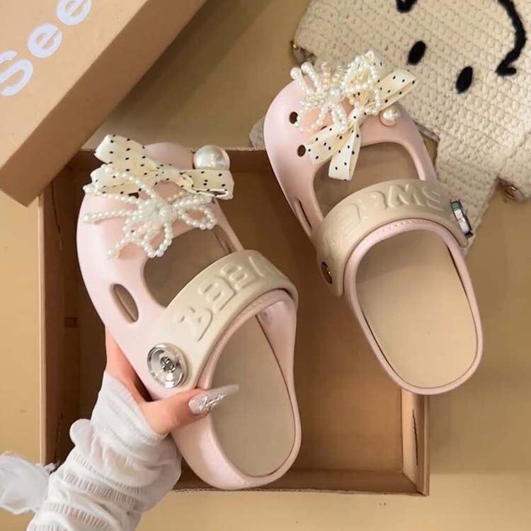 French-Style Retro Perforated Shoes for Summer, Versatile Slip-On Women's Shoes, 2026 New Model, Non-Slip, Odor-Resistant, Trending