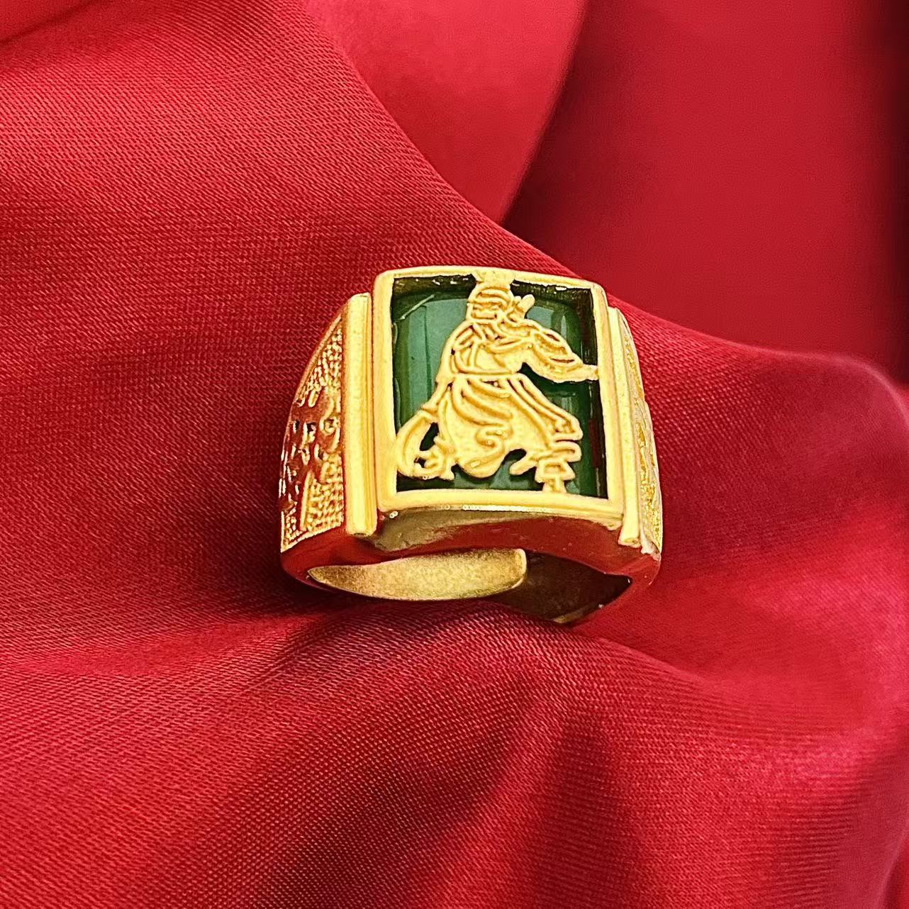 黄銅の金メッキの福の金儲けの指輪の男性の多種類の車の花は宝の蛇口の関公の戒子の金メッキの指輪を招きます。