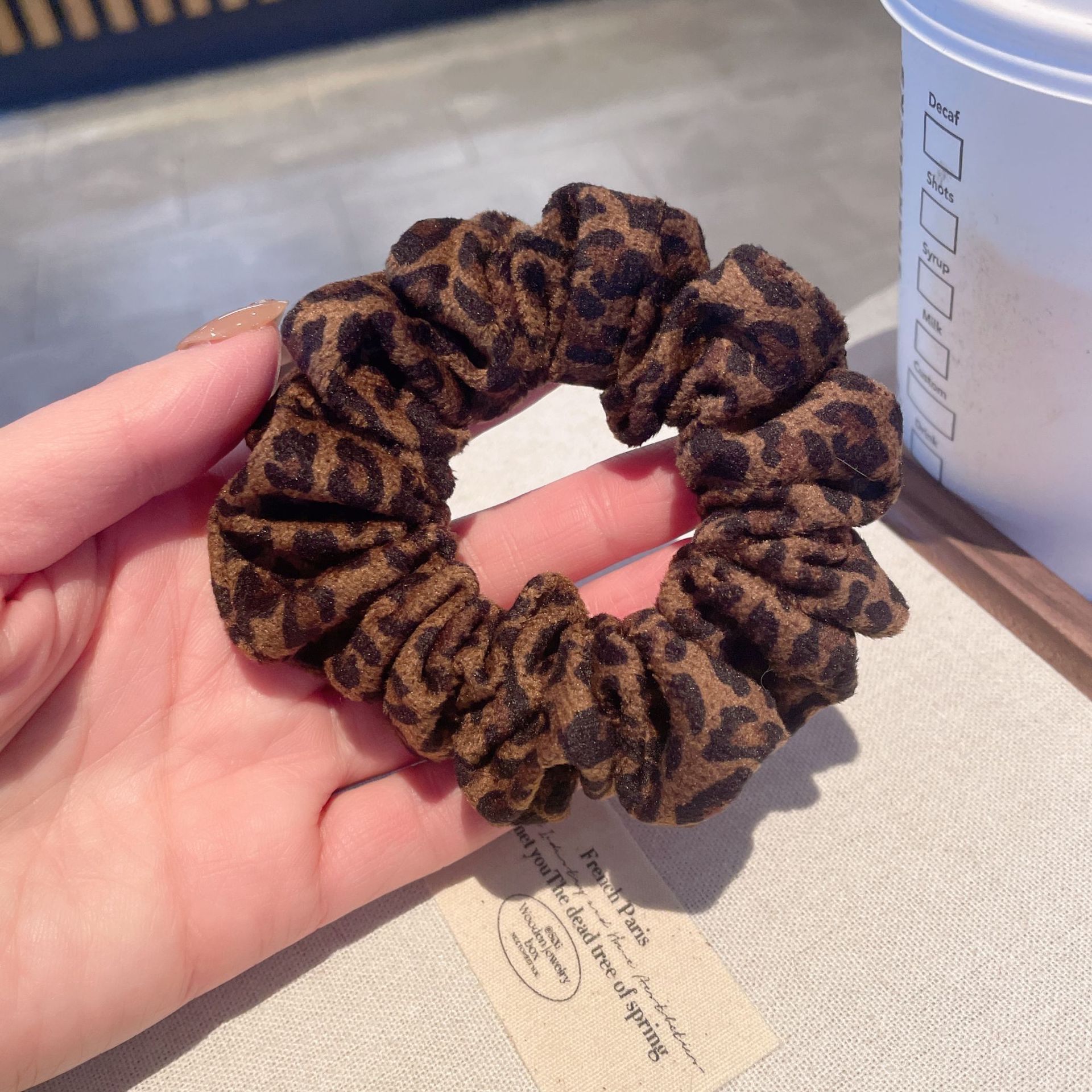 Neuer Vintage-Haargummi mit Leopardenmuster, hochwertiger Haarknoten-Haargummi, modisches Gummiband, vielseitiges Haaraccessoire für Damen_voghion.com