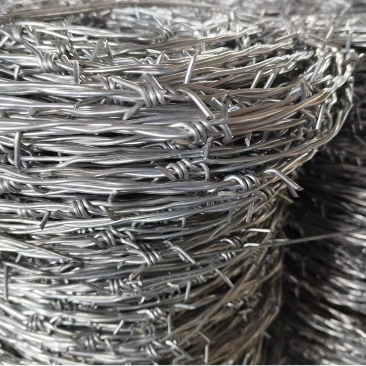 刺绳，镀锌刺绳，涂塑刺绳，隔离栅，刺铁丝