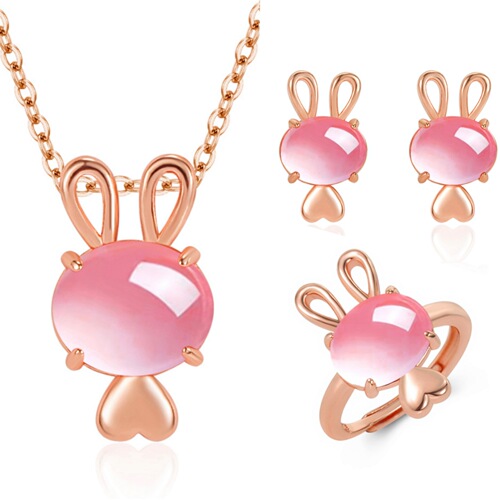 Elegant and cute rabbit pendant ring, earrings and jewelry set, natural imitation hibiscus rose quartz pendant chain