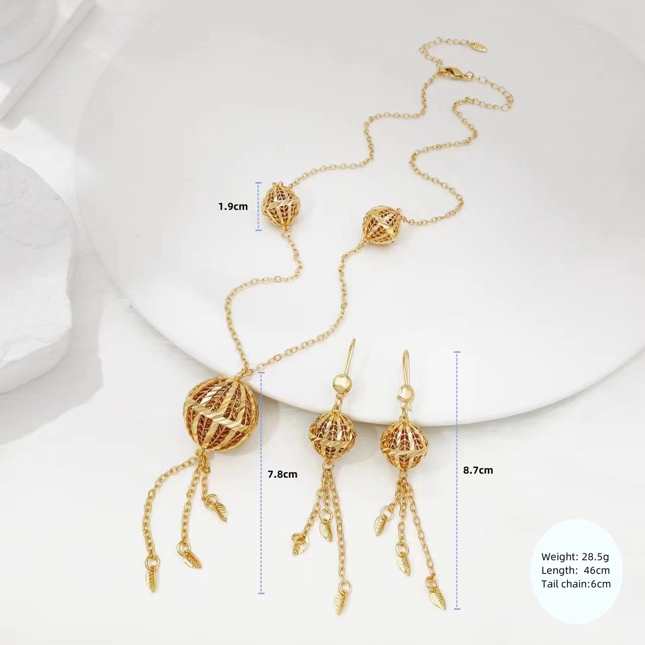 Cuerpos de cobre chapados en oro collar conjunto de joyería de mujer opciones transfronterizas colgante de oreja de borda hueca de dos piezas conjunto de joyería de mujer image 3