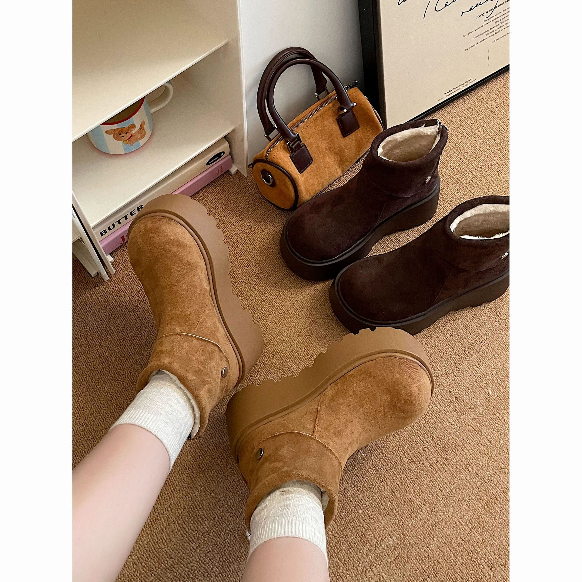 Толстая подошва увеличена снежные сапоги женский 2024 новый зимний плюшевый теплый меховые короткие сапоги модные уродливые хлопчатобумажные туфли