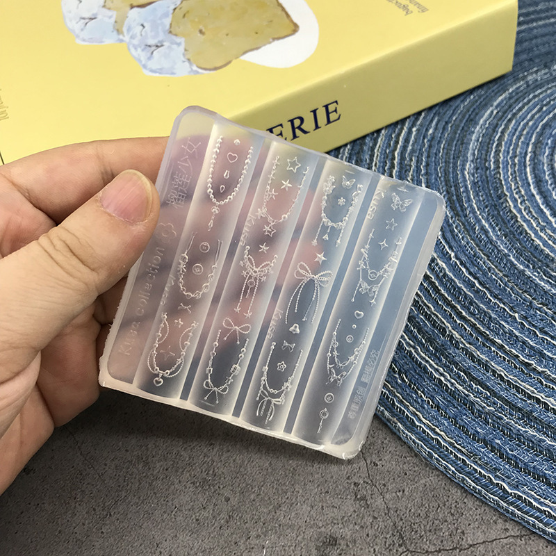 跨境批发蝴蝶结硅胶美甲模具立体链条串珠浮雕花纹穿戴甲装饰工具|undefined