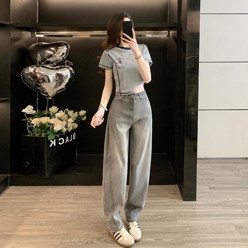 2026 Summer New Style High-End Retro Cute Printed Casual Sweet Girl Short-Sleeved T-Shirt Printed Jeans Two-Piece Set 2026 Summer New Style High-End Retro Cute Printed Casual Sweet Girl Short-Sleeved T-Shirt Printed Jeans Two-Piece Set