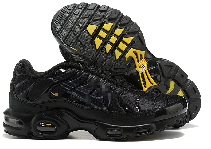 tn 검정색과 녹색 배경에 여러 개의 후크가 있음