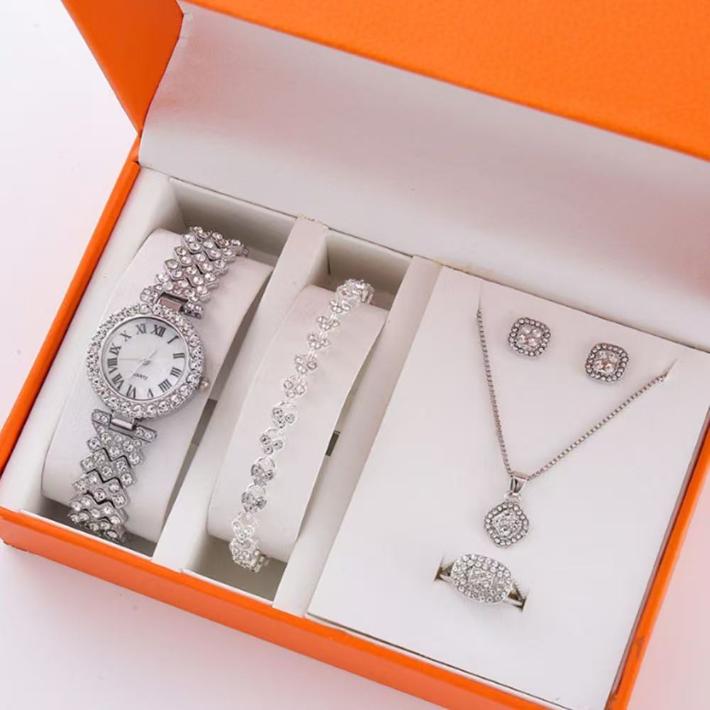 Silver roman watch + square diamond plus roman