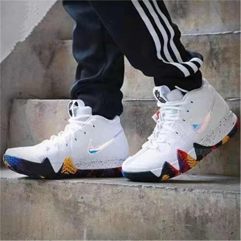 Autumn Kyrie 4 Generation Irving 4 Sneakers Basketball Shoes Uncle Drew Black and White Air Cushion Wear-Resistant Practical Sports Shoes for Men