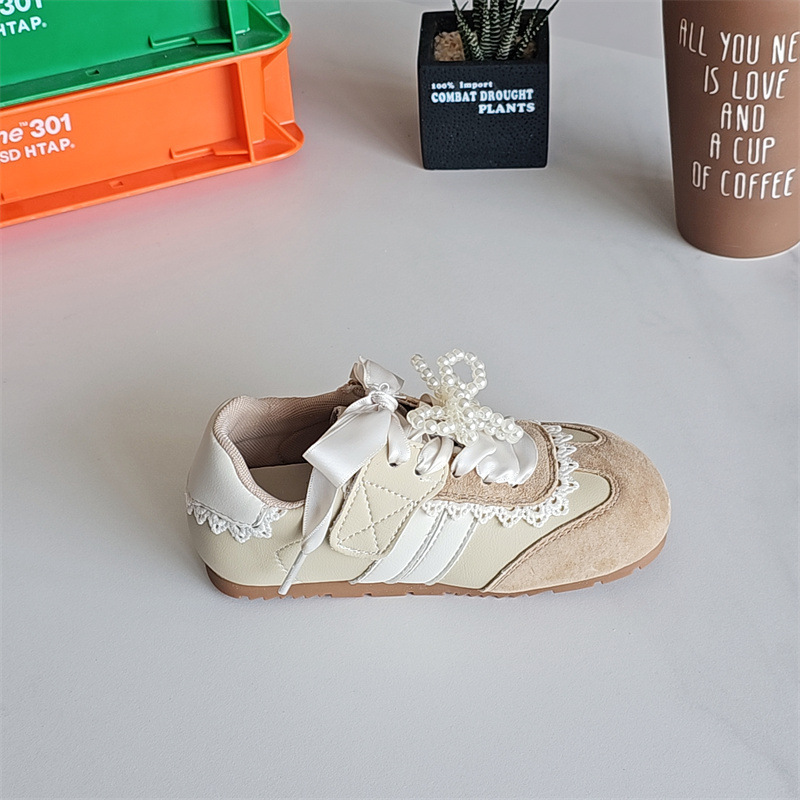 Scarpe sportive con perle e pizzo per neonate e bimbe_voghion.com