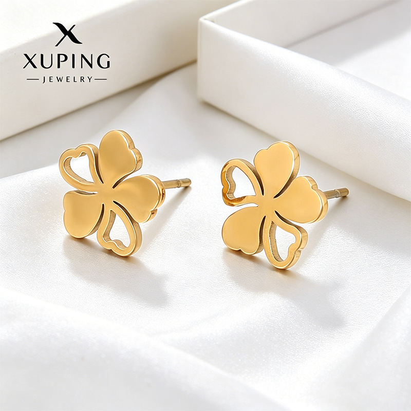 Xuping simple y compacto hueco pernos de flores de acero inoxidable 14k temperamento de moda personalidad amor auriculares al por mayor