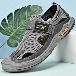 Cross-Border Sandals for Men 2025 New Style Cowhide Men's Casual Mesh Shoes Men's Non-Slip Baotou Large Size Outdoor Beach Shoes