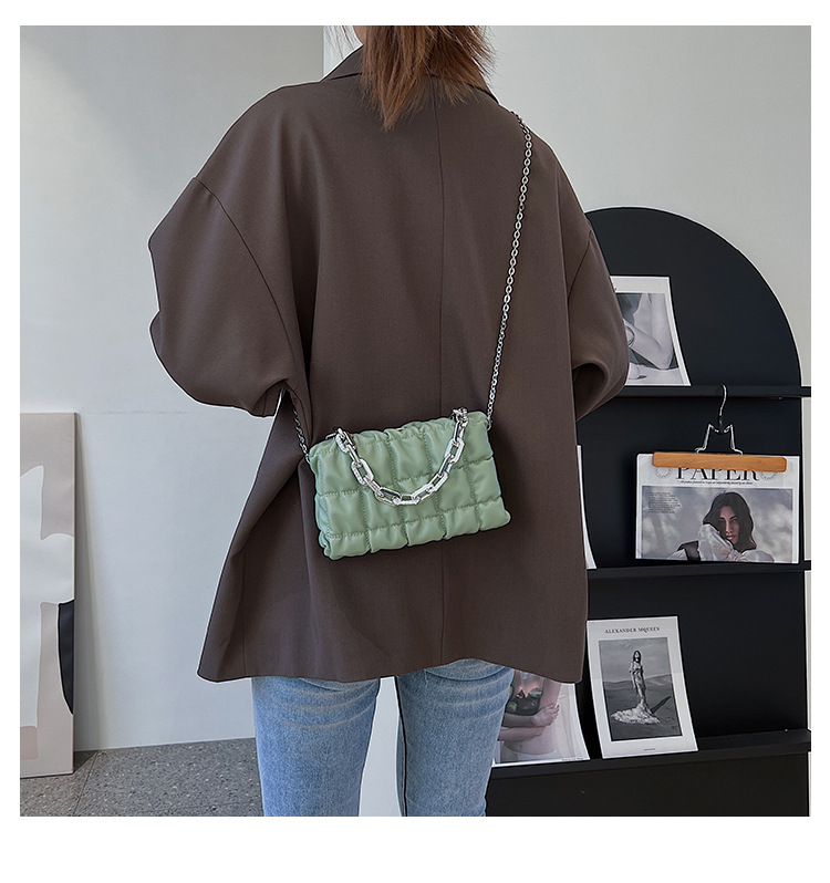 Arbeiten Sie Einfache Tasche Neue Herbstkette Kleine Quadratische Tasche Weiche Karierte Tasche Um display picture 2