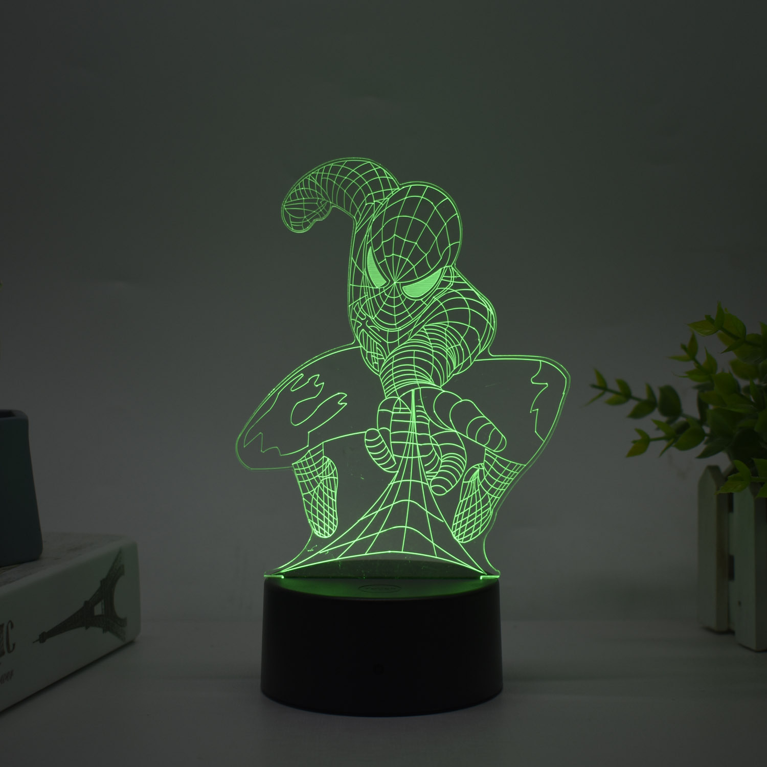 Transfronteriza serie de superhéroes Spider-Man Iron Man periférico 3D luz de la noche luz creativa pintura decoración adornos hechos a mano