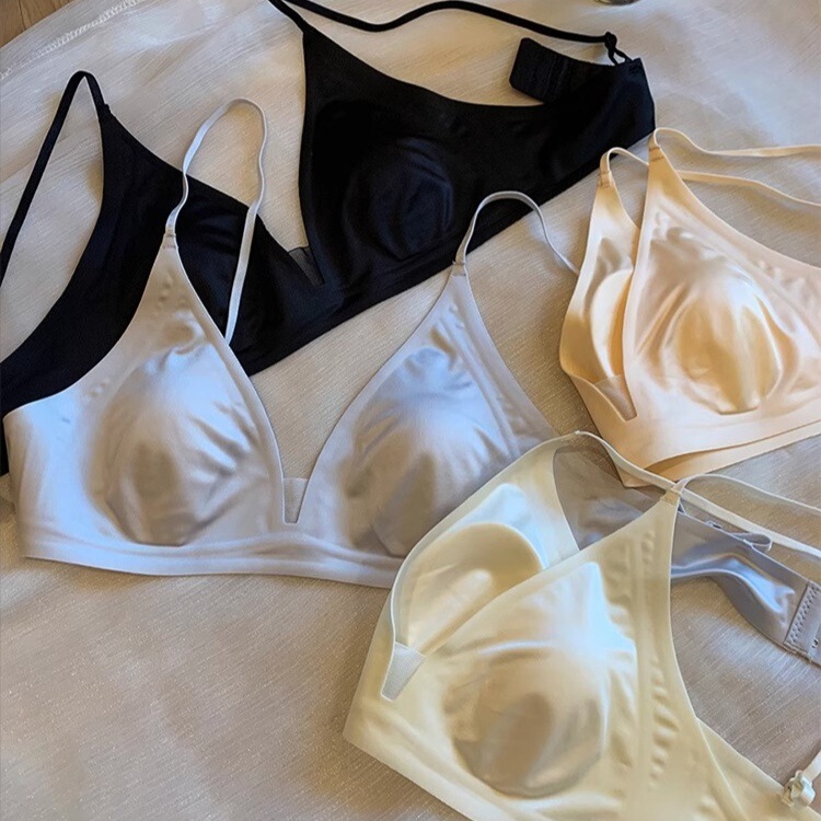 French Satin Nude Rabbit Ear Cup Bra for Women Summer Thin Breathable Big Breasts Showing Small Seamless Bra Without Rims