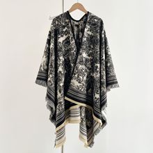 仿羊绒双面外搭大披肩女冬季保暖围巾春秋四季空调房装饰开叉斗篷