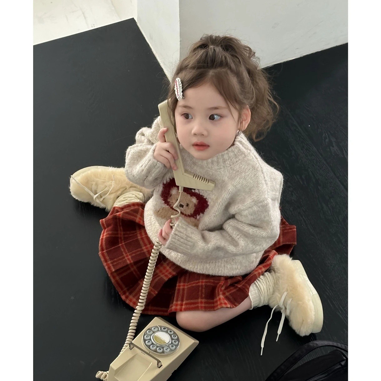 Qianqi ropa infantil de otoño de niñas 25 nuevo conjunto de niños arco de aire extranjero y camisa de terciopelo vestido a cuadrícula