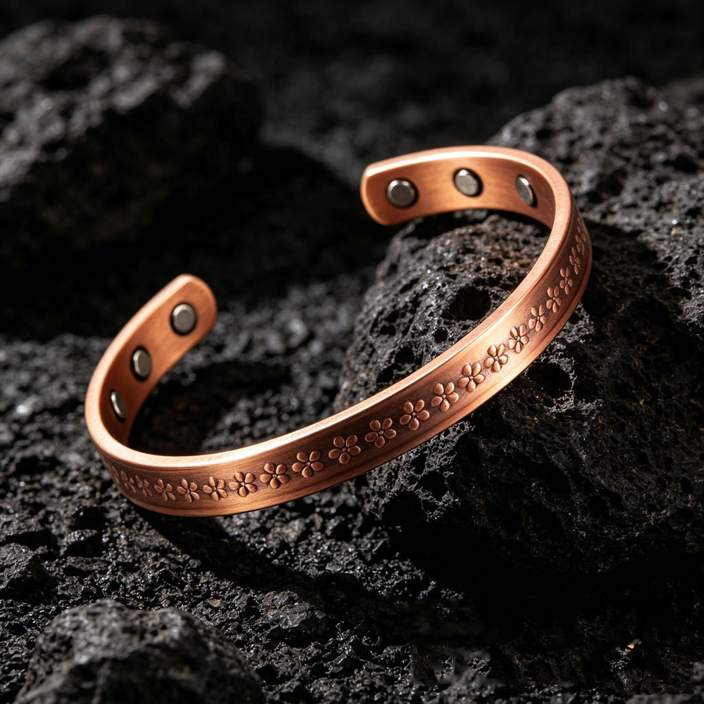 magnetic copper retro fashionable bracelet