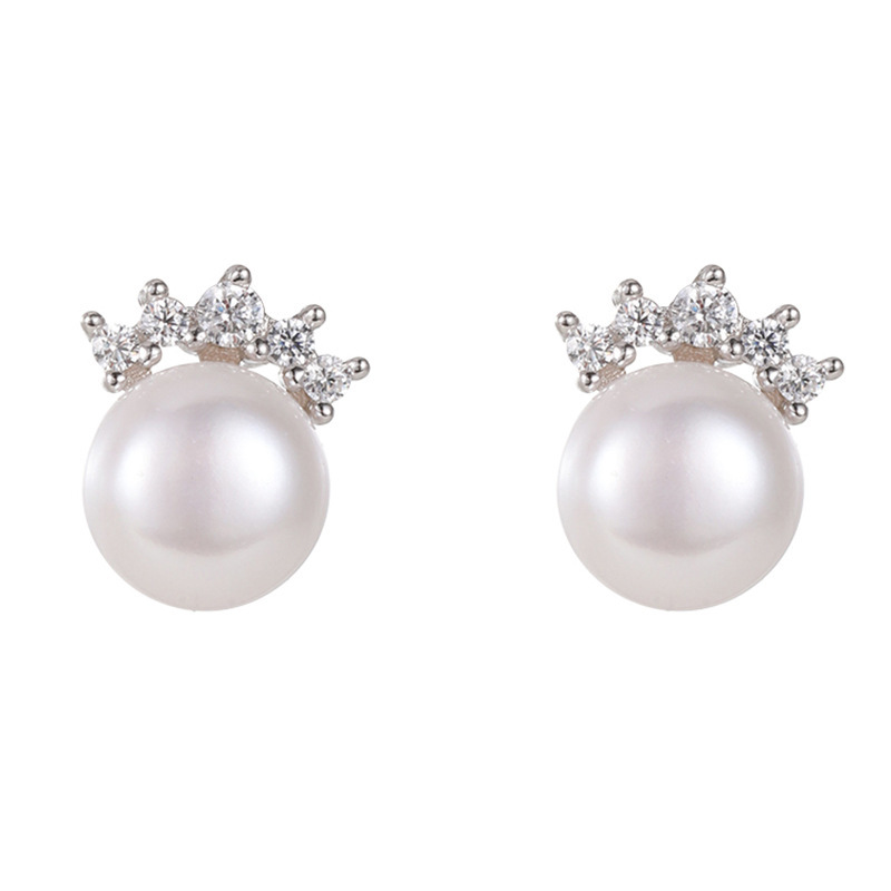 Cubic Zirconia And Pearl Stud Earrings For Everyday Elegance_voghion.com