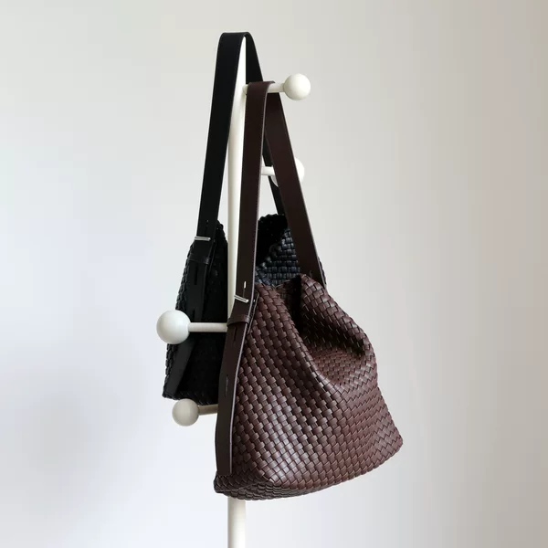 High-End Handmade Woven Bucket Bag, Large Capacity Commuter Shoulder Bag, Casual Commuter Crossbody Bag