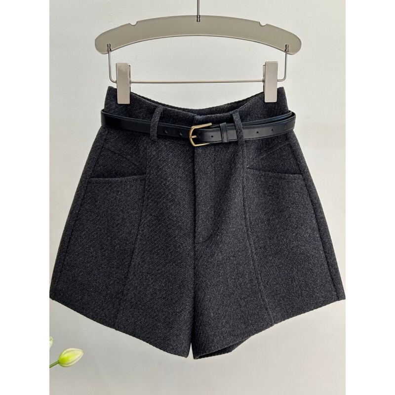 Plus-Size Thick Gray Woolen Wide-Leg Shorts for Women, Spring and Autumn, High-Waisted, Slimming A-Line Casual Boot Shorts for Petite Figures Plus-Size Thick Gray Woolen Wide-Leg Shorts for Women, Spring and Autumn, High-Waisted, Slimming A-Line Casual Boot Shorts for Petite Figures