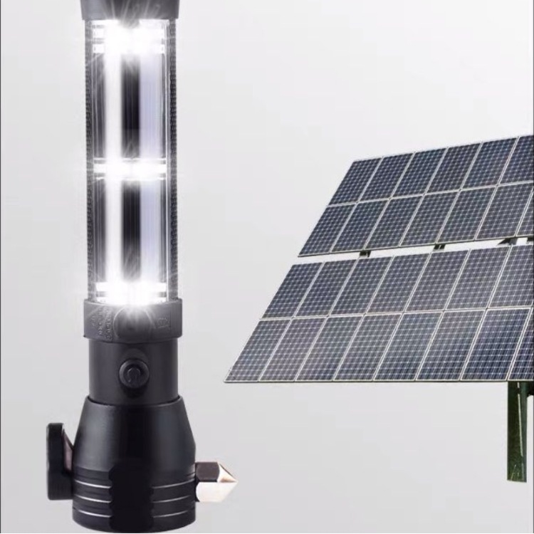 Handheld flashlight solar-powered