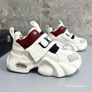 һ�_����Ь�\�����eЬ�ӚW��վ����ϵ�Ь�ļ��¿��[�΃�����10cm