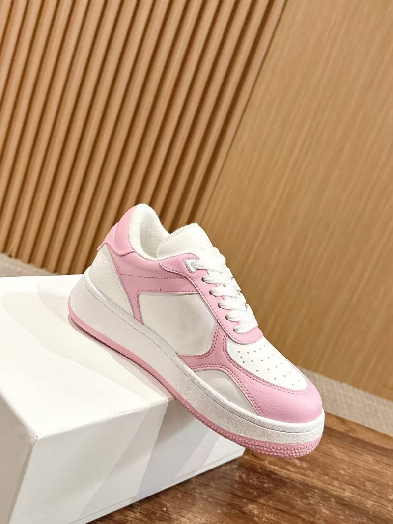 ピンク