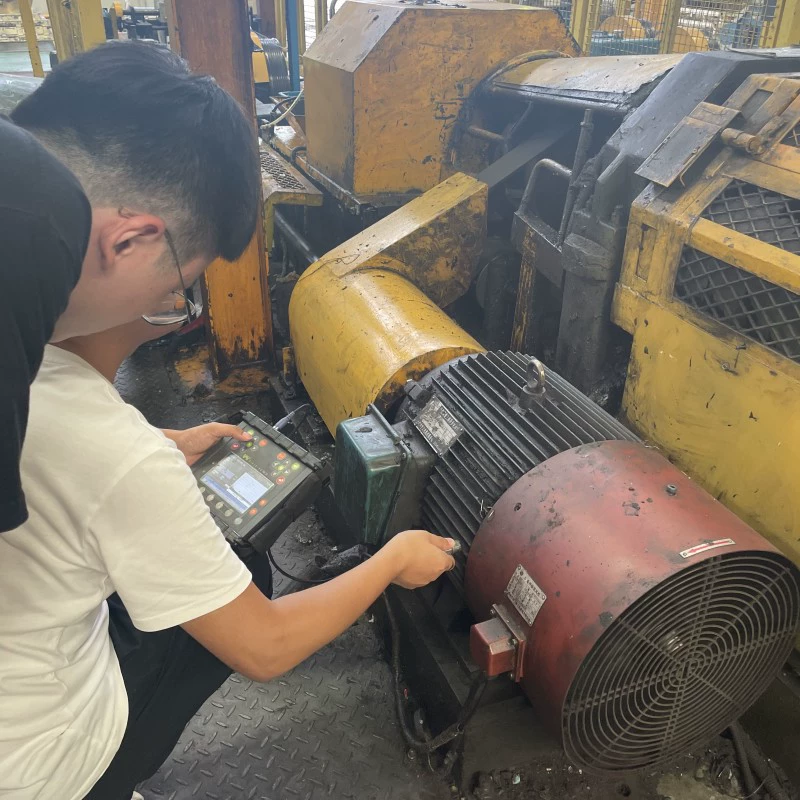 Анализ вибрации машин для скручивания стальных кабелей, услуги по диагностике вибрации, обнаружение аномалий вибрации