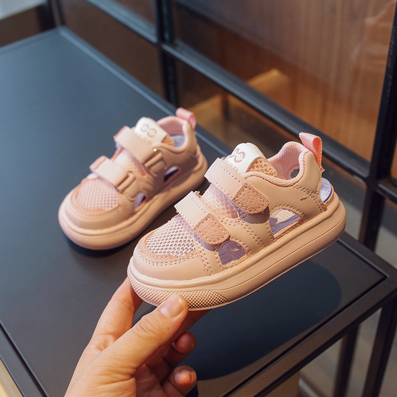 Sandali per bambini a maglia singola nuovo stile estivo 2024, scarpe per bambini ultraleggere, scarpe per ragazze con fondo morbido antiscivolo Baotou per ragazzi, scarpe con telaio_voghion.com