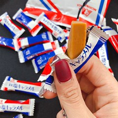 日本輸入森永岩塩トフィーミルクキャラメルトフィー結婚式キャンディーチョコレート風味のキャンディー