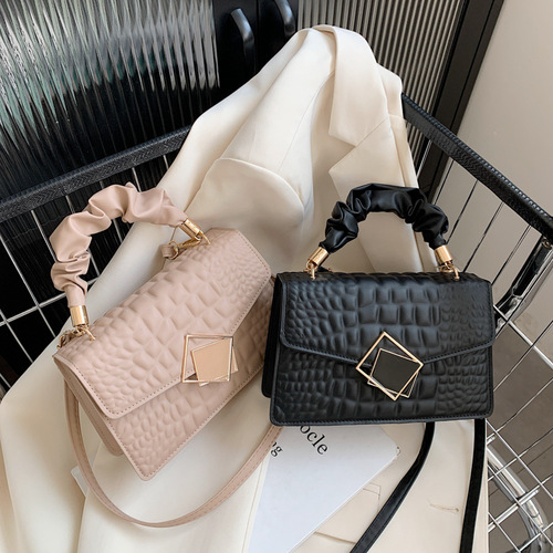 Crossbody bag for women, small square bag, stylish single-shoulder bag, 2025 trend, plain color crocodile pattern small bag, casual bag