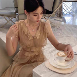 7610夏季新款女装法式别致chic温柔设计感小众轻熟风两件套装裙子