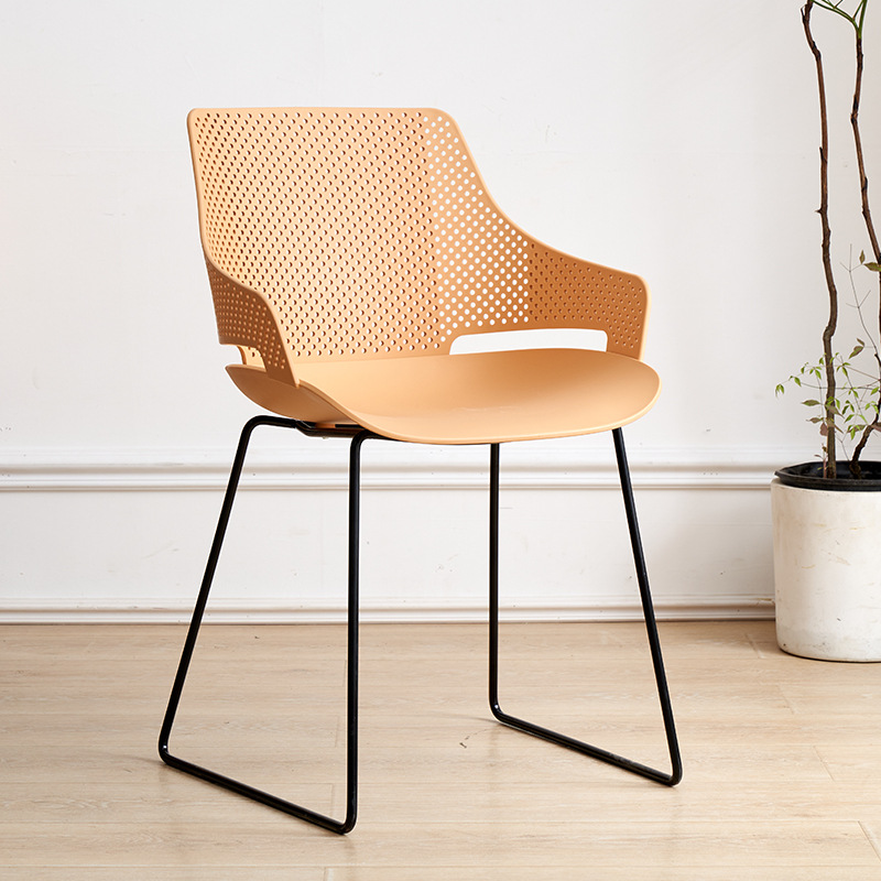 Fuente silla de plástico grueso hogar hierro forjado respaldo de plástico silla de comedor dormitorio tocador silla hueco negociación