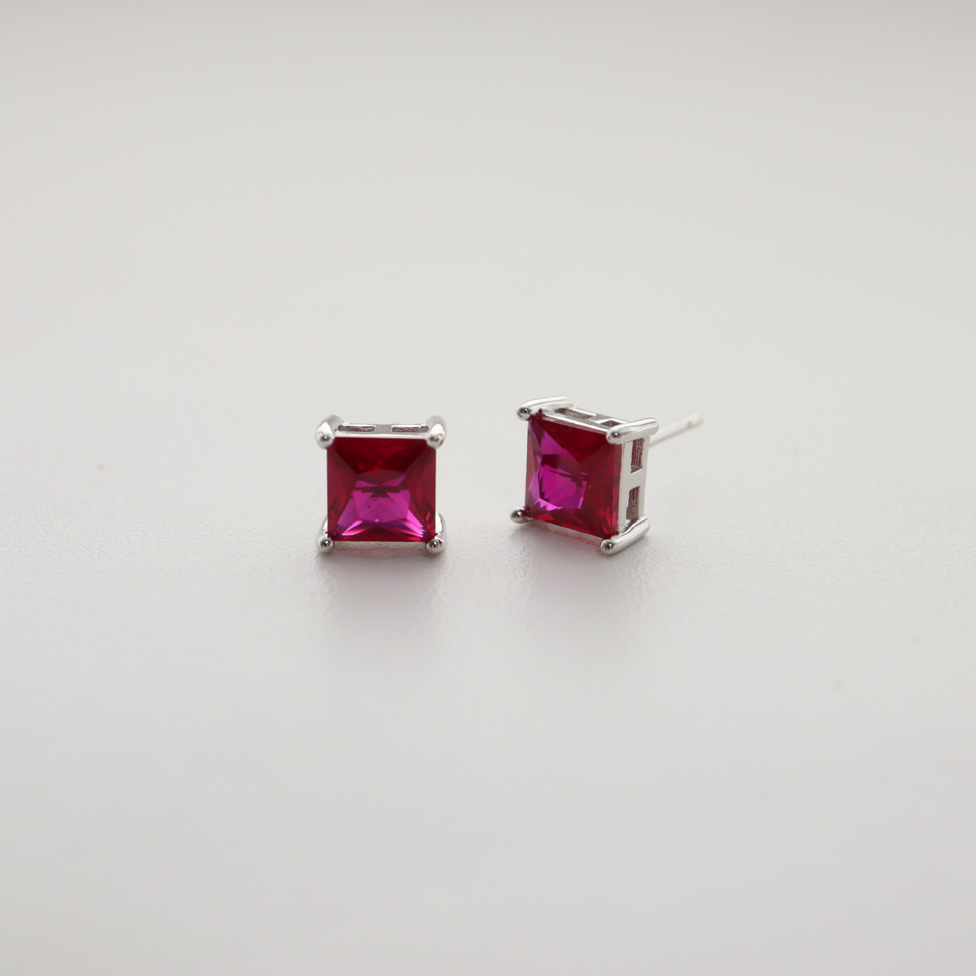 1g Weight 925 Sterling Silver Ear Needle Material Ear Studs Classification 1 Pair Quantity Holiday, Daily Occasion 925 Sterling Silver Material Geometric Pattern Unisex Gender Simple Style, Classic Style Style 1 Pair 925 Sterling Silver 925 Sterling Silver Earrings Geometric Ear Studs 2
