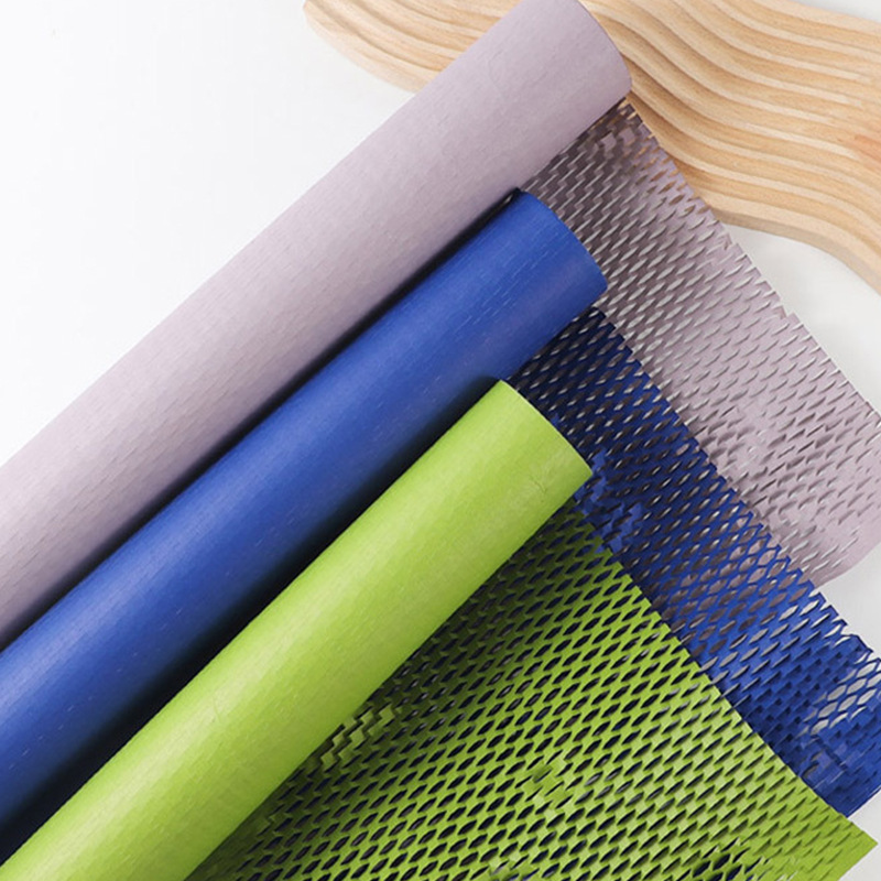 Gran cantidad y excelente precio ventas directas de fábrica nueva flor papel de embalaje material Kraft rollo malla panal papel 10 yardas/rollo