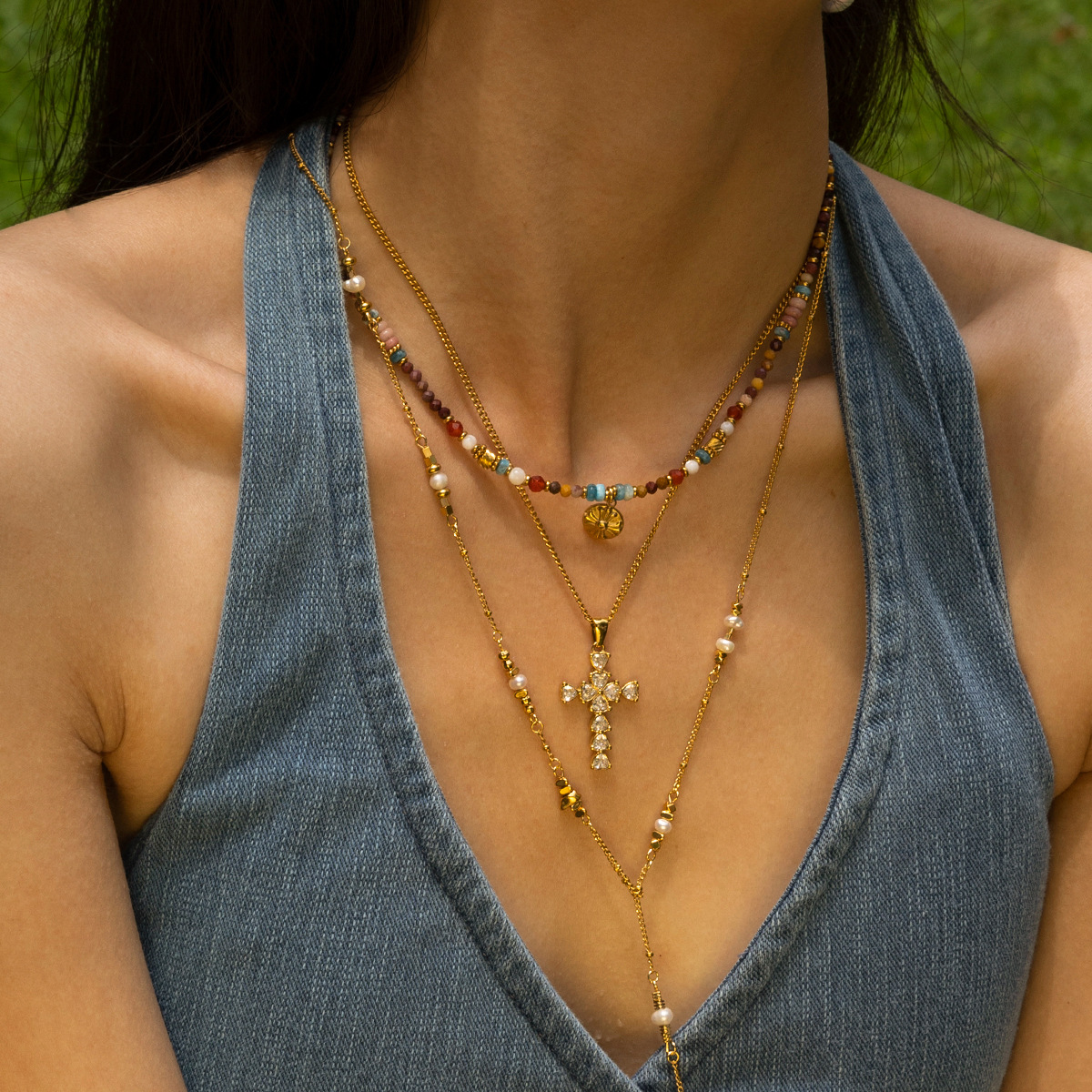 Collar de acero inoxidable transfronterizo de Europa y los Estados Unidos, mujer ligera y lujosa, nicho superpuesto con joyas de acero de titanio de piedra natural.