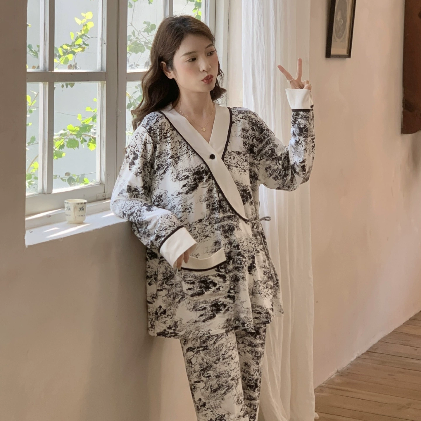 В наличии: 88185 модальные пижамы для беременных с вкладышами для груди на весну и лето, в стиле кимоно с эффектом акварельной живописи, для будущих мам, для кормящих и беременных женщин, для сна.