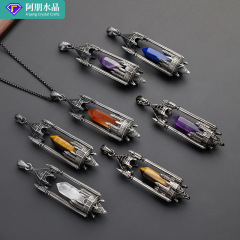 クロスボーダー天然水晶単品柱城ペンダントオリジナル欧米風水晶柱合金ペンダントセーターチェーンネックレス