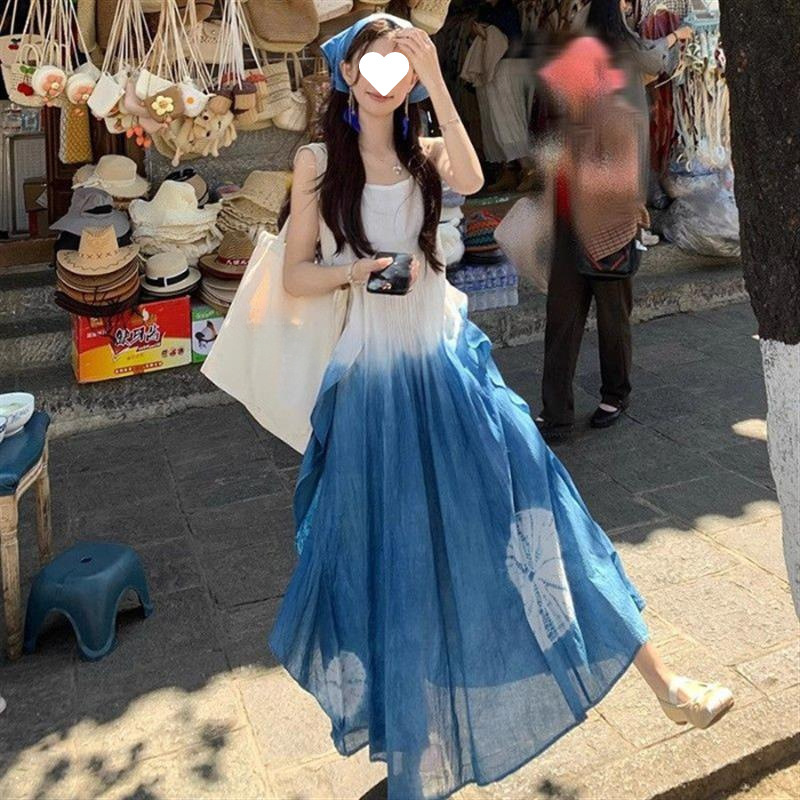 民族风海边度假蓝色扎染吊带连衣裙女夏季收腰大摆裙A字中长裙子