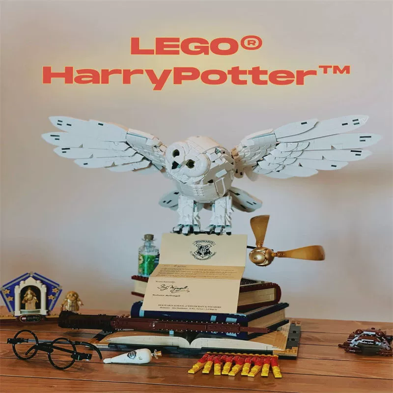 Конструктор (Lego) Harry Potter Hedwig Owl — реплика, подвижные крылья, подставка