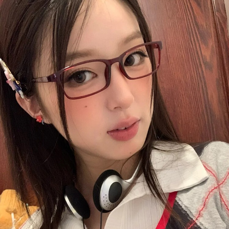 Korean Retro TR90 Red Glasses Frame Frame Women's High-end Rectangular Small Frame Ultra Light Y2K Proximity Mirror-