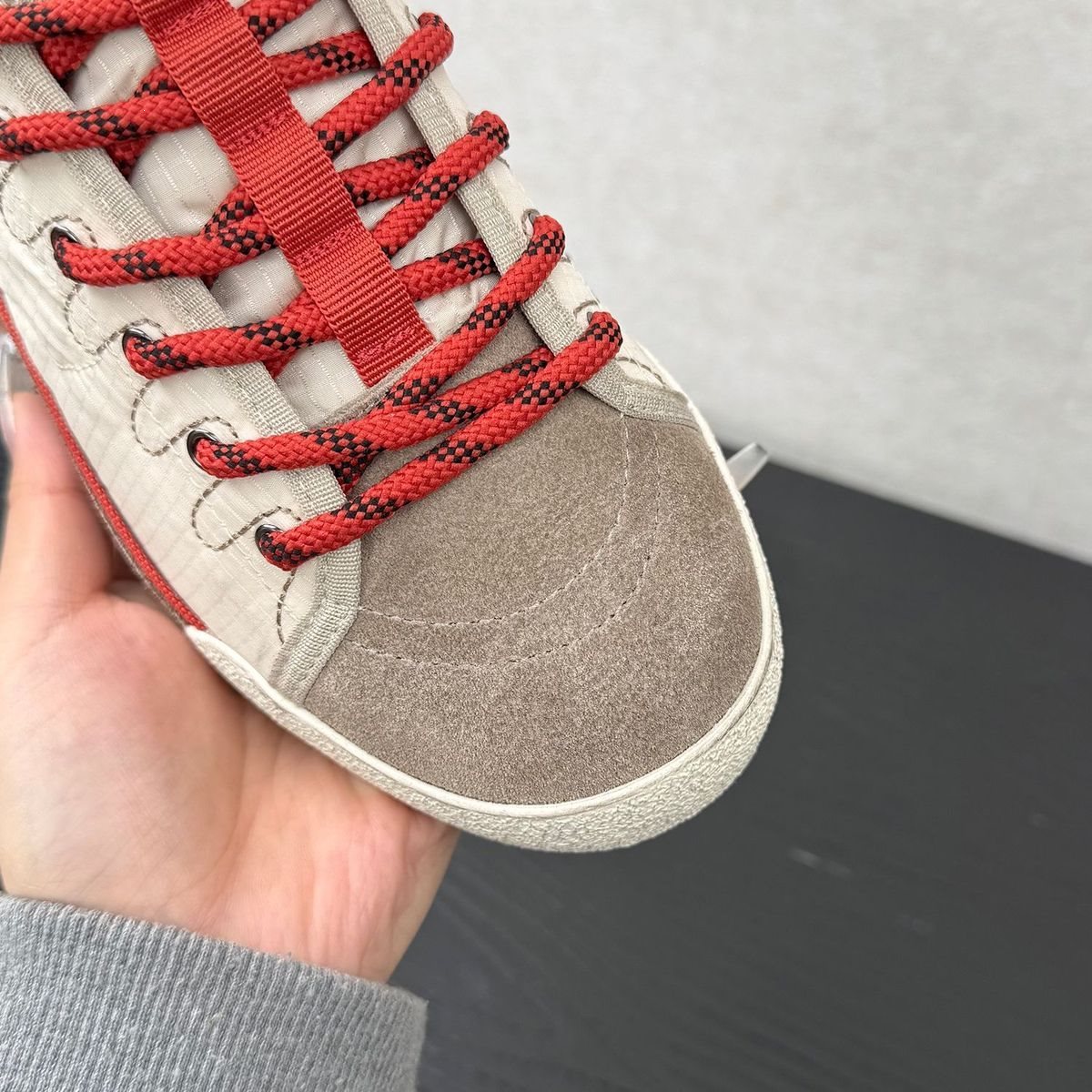 Retro Satin Soft Sole Casual Sneakers For Women 2026 Spring New Round Toe Lace-Up Color Block Versatile Fashionable_vogvips.com