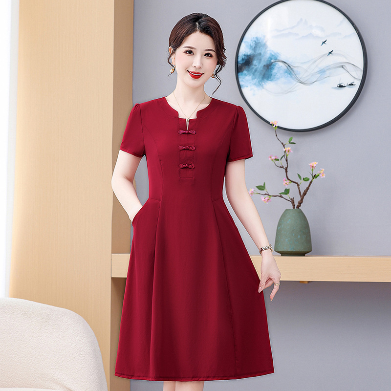Short Chinese-Style Summer Dress for Petite Mothers, Middle-Aged and Elderly Women, New Chinese-Style Belly-Covering Slimming Silk Dress